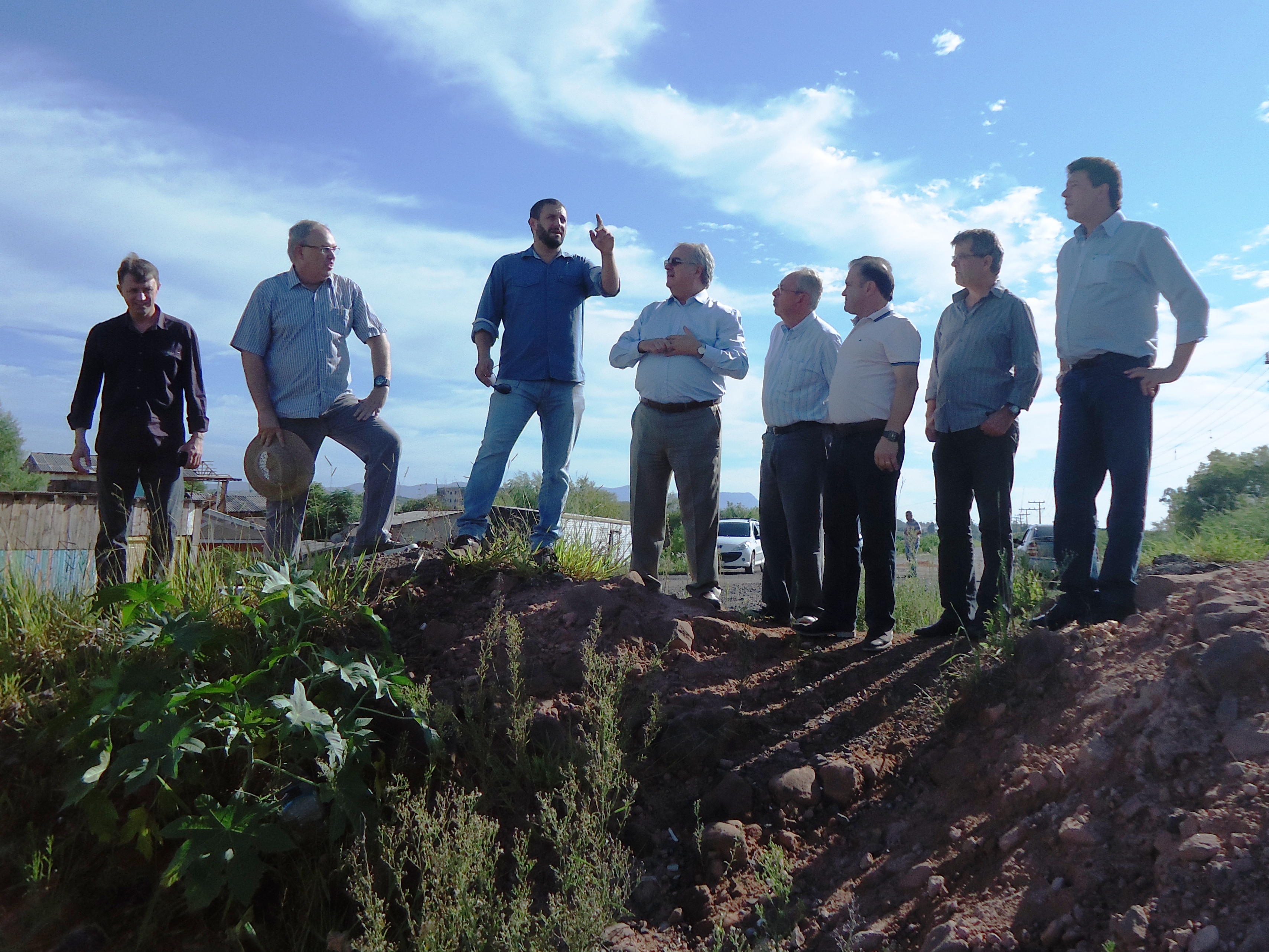 Gabinete: Serjão trabalha para que ponte da Avenida dos Municípios seja concluída 