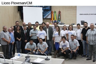 Jornal O Viaduto é homenageado por seu primeiro ano