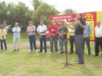 Legislativo na obra de construção da EMEI Vila das Flores