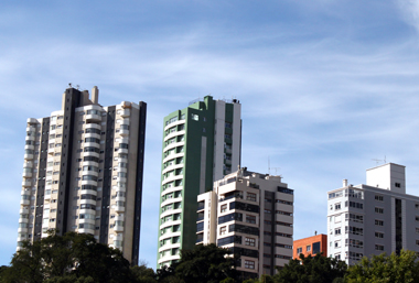 - Lei n° 18/92 estabelece normas de proteção contra incêndios em Novo Hamburgo 