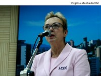 Liga Feminina de Combate ao Câncer é homenageada por seus 30 anos