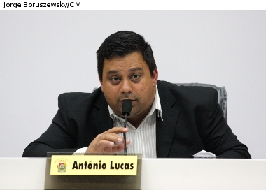 Lucas sugere perdão de dívidas tributárias para cidadãos com doenças graves