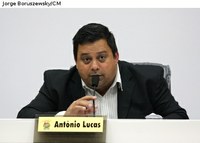 Lucas sugere perdão de dívidas tributárias para cidadãos com doenças graves