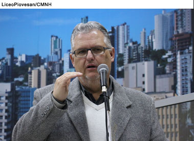 Moção manifesta repúdio ao reajuste do Poder Judiciário Federal