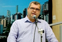 Enfermeiro Vilmar solicita instalação de brinquedos adaptados para crianças portadoras de deficiência