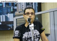 Presidente do Sindiprof-NH fala sobre problemas da categoria