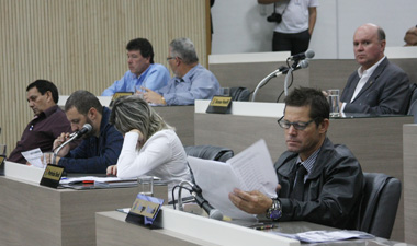 Projeto altera lei que concede repasses a entidades