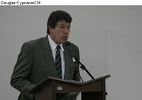 Projeto corrige problema na lei de concessão do título de cidadão