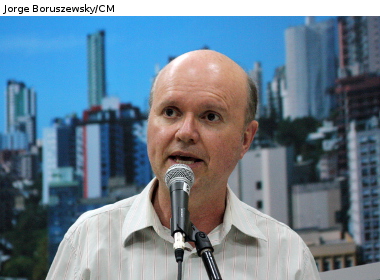 Projeto de Peteffi visa regularizar comércio ambulante de flores