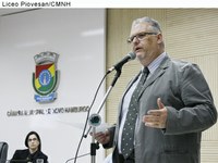 Projeto obriga empresas de ônibus a divulgar informações sobre as linhas em todas as paradas