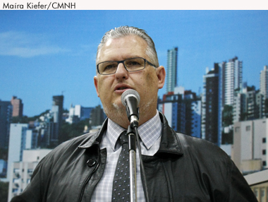 Projeto obriga farmácias a receber medicamentos vencidos