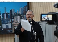 Projeto proíbe encher tanque de combustível além do travamento automático