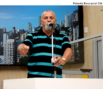 Projeto proíbe ouvir música em ônibus sem fones de ouvido