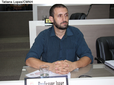 Projeto proíbe utilização de talas em postes danificados