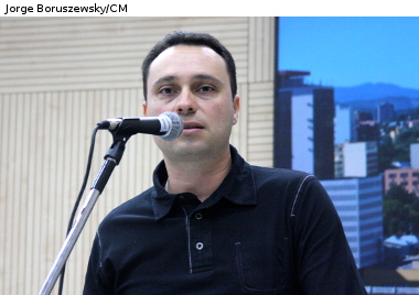 Projeto que proíbe comandas em casas noturnas será debatido com sindicato