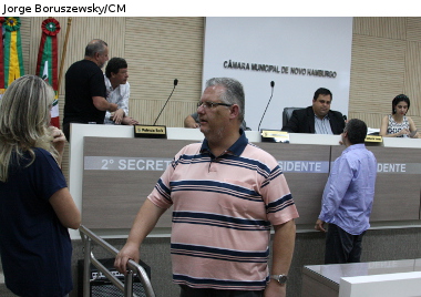 Proposta amplia atuação do Poder Público no reparo de vias públicas