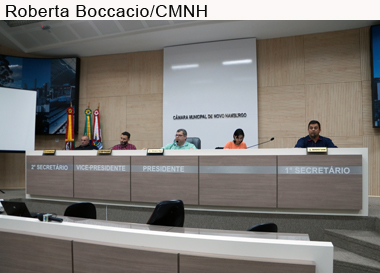 Proposta flexibiliza uso do carro oficial da Câmara