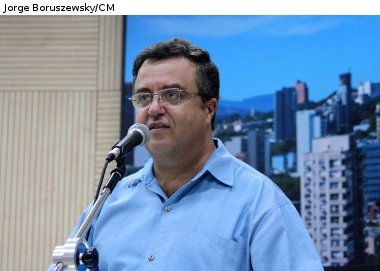 Proposta permite uso de recursos destinados à Vila Palmeira em outras áreas