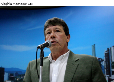 Rejeitada proposta que revoga lei de distância mínima entre postos de combustível