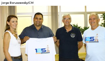 Representantes da Sociedade Aliança visitam a Câmara para divulgar festividade