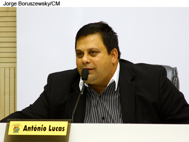 Retirado da pauta projeto de reajuste dos vencimentos de prefeito e vice