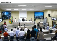 Saúde e importância da política são destaque na primeira sessão do ano