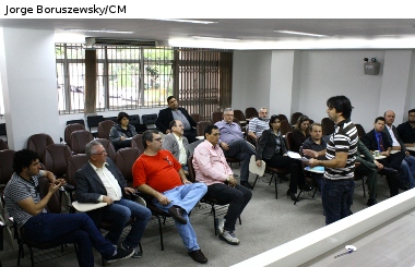 Secretário da Fazenda responde a dúvidas sobre financiamento para pavimentação