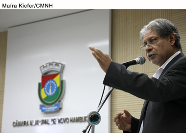 Secretário de Habitação fala sobre invasões