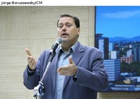 Secretário de Saúde fala sobre a situação da rede pública municipal