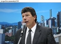 Sergio Hanich pede que seja revogada lei que proíbe construção de postos de gasolina