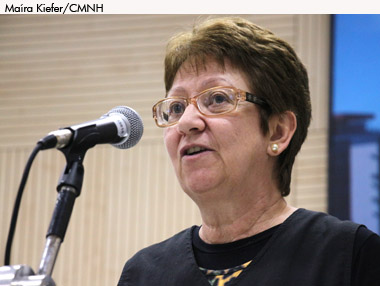 Servidora é homenageada em sessão plenária da Câmara