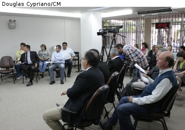 Duas vias e uma escola ganham nomes oficiais 