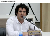 Vereador Roger Corrêa sugere implantação de Terapia Assistida de Cães 