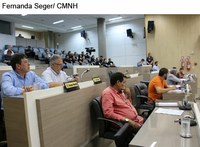 Vereadores derrubam vetos a emendas da LDO para 2017