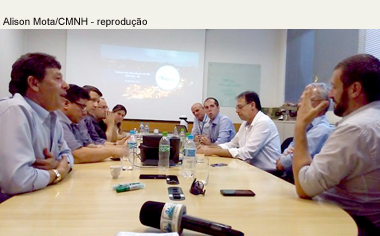 Vereadores participam de reunião na AES Sul