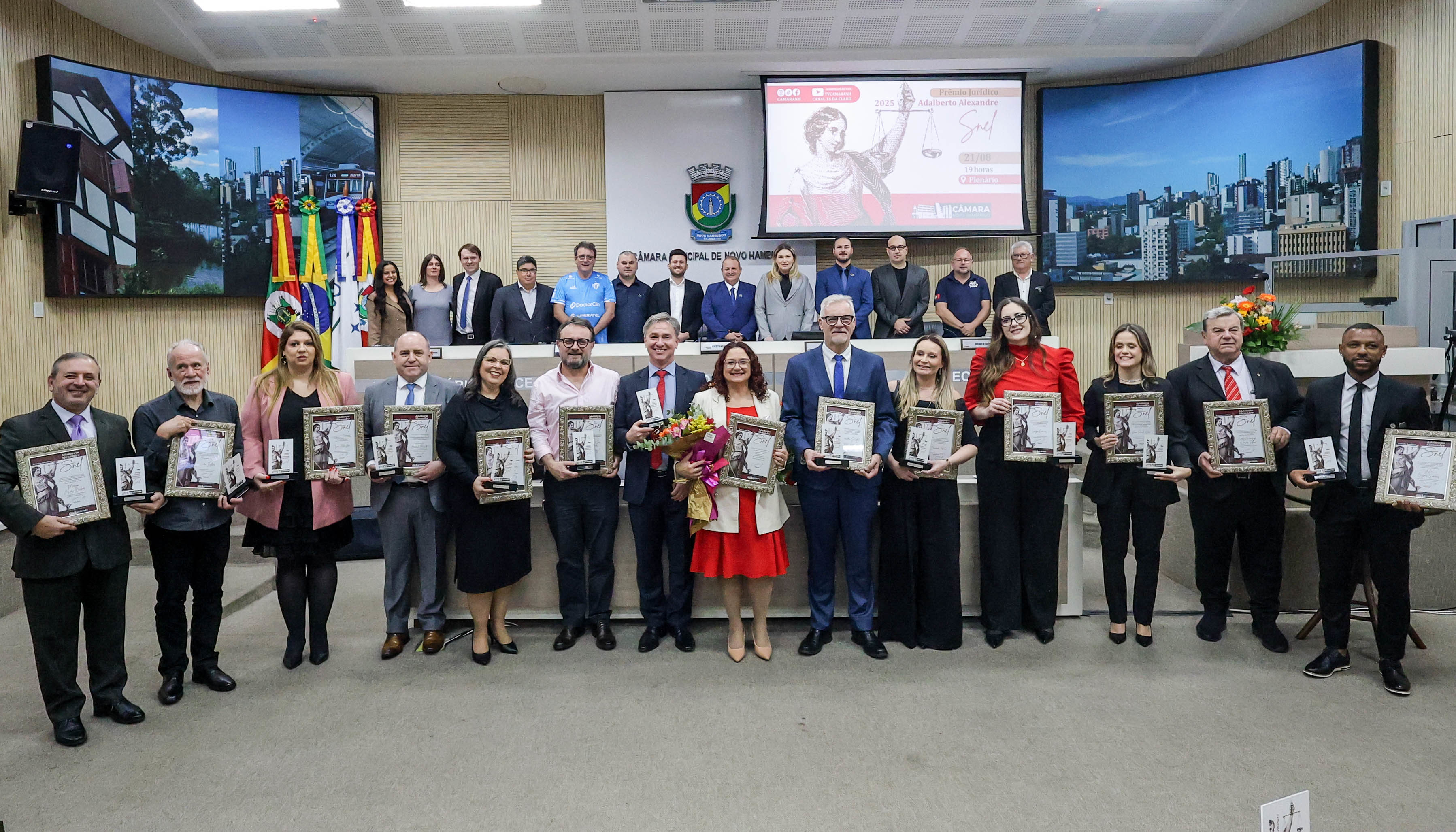 2ª edição do Prêmio Jurídico Adalberto Alexandre Snel homenageia profissionais que atuam em Novo Hamburgo