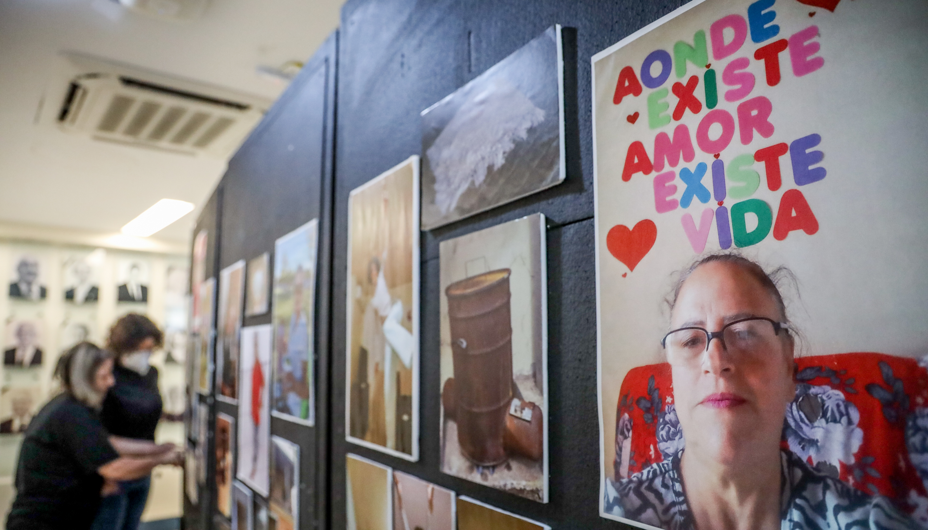 Aberta no Legislativo exposição pelos 16 dias de ativismo 