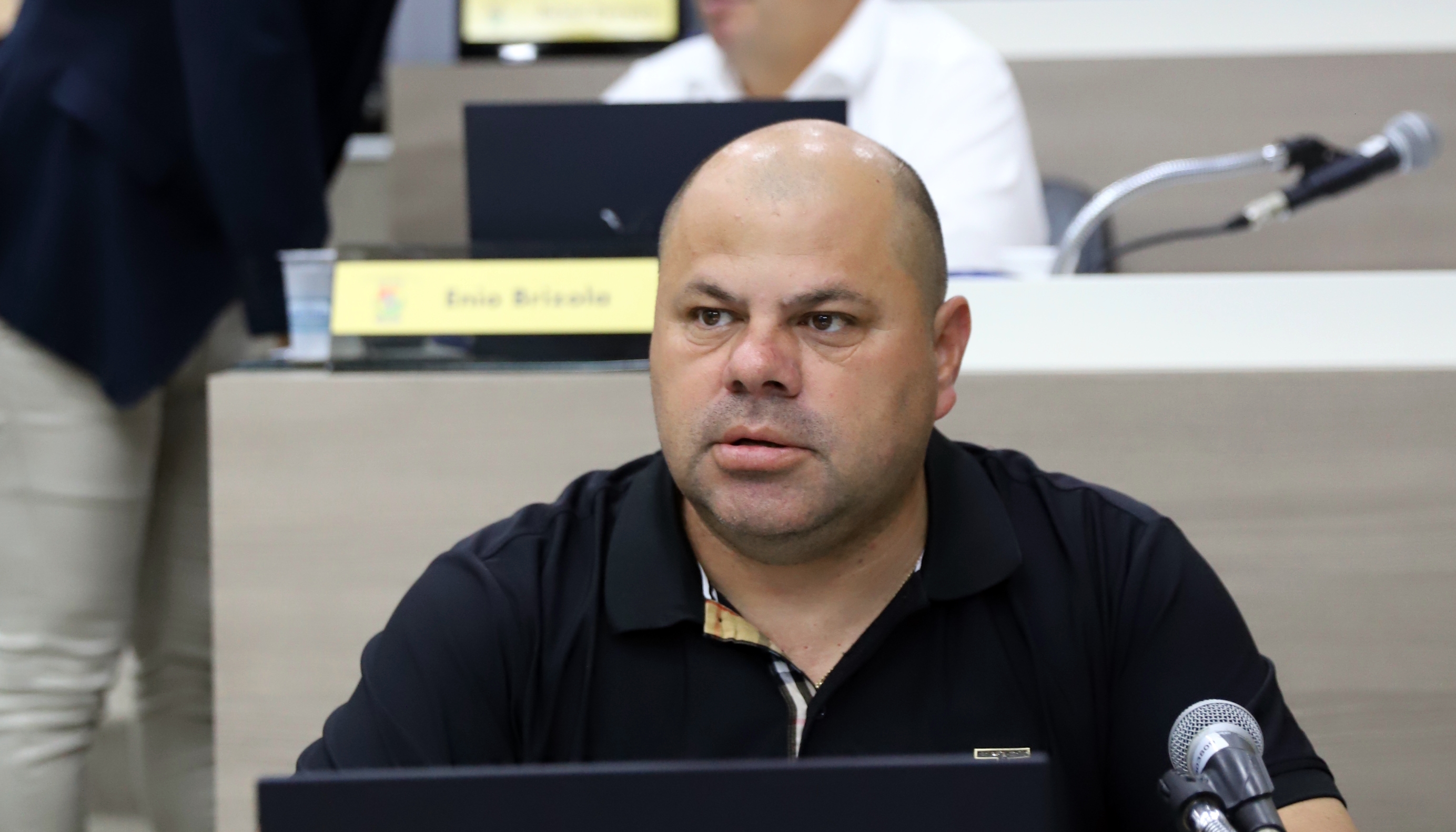 Adiada votação de projeto que obriga Prefeitura a detalhar informações sobre escolas