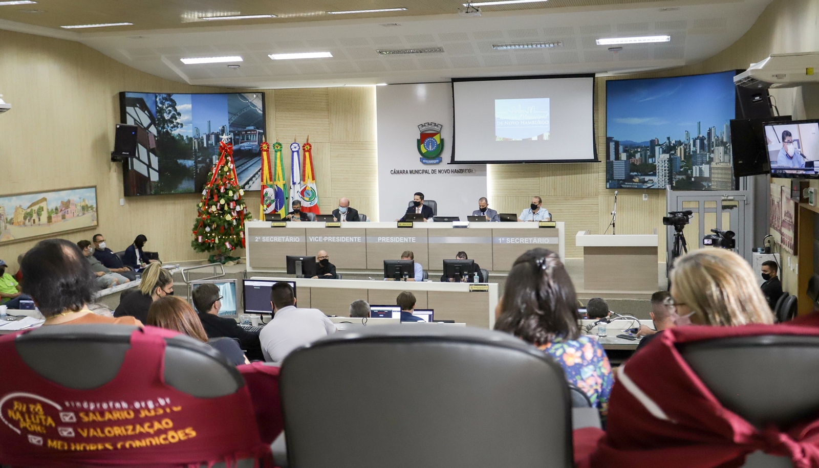 Ajuste em lei municipal impede que taxistas transfiram outorga para herdeiros ou terceiros