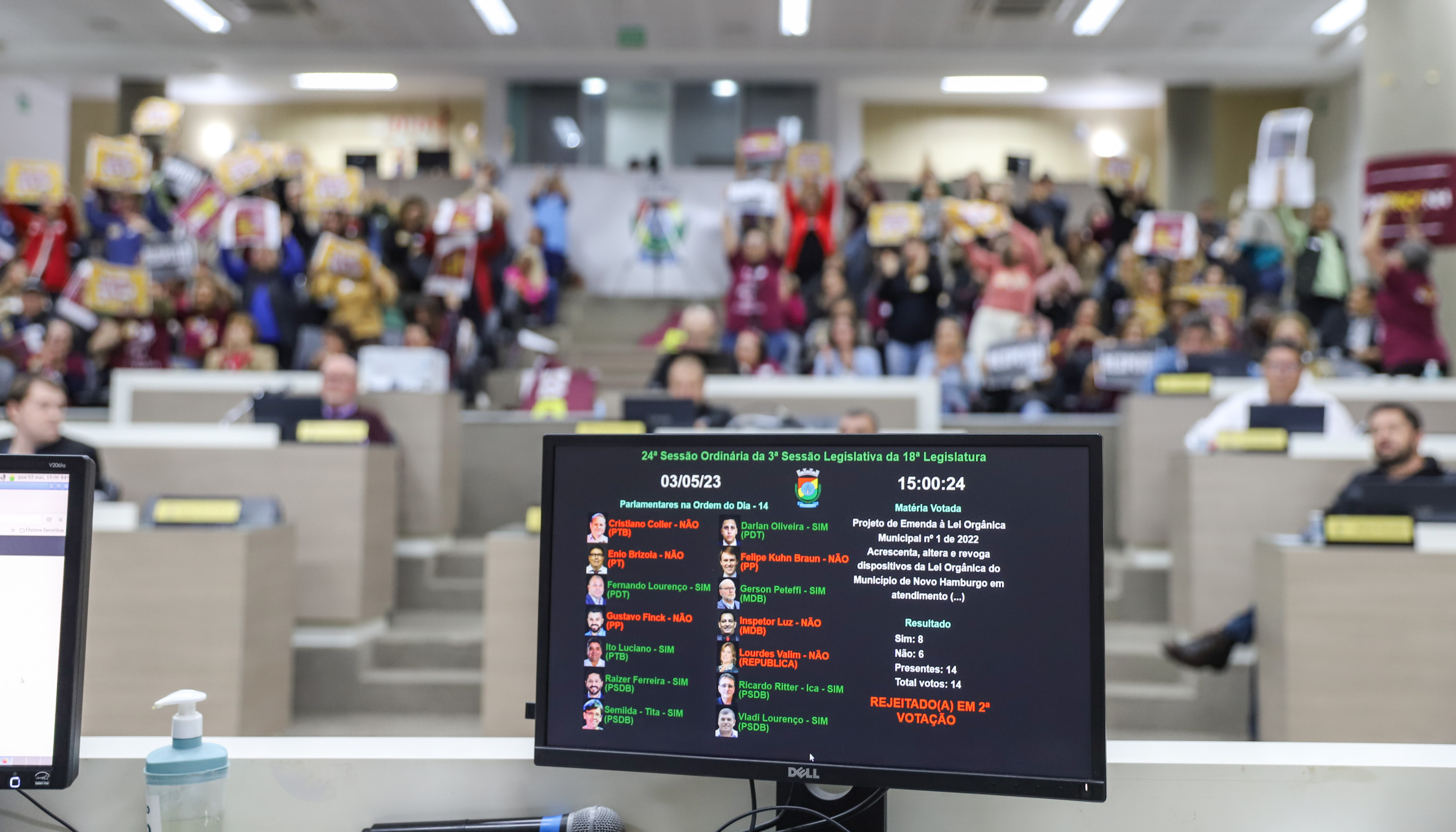 Alteração na Lei Orgânica que aumentava idade para aposentadoria é novamente rejeitada