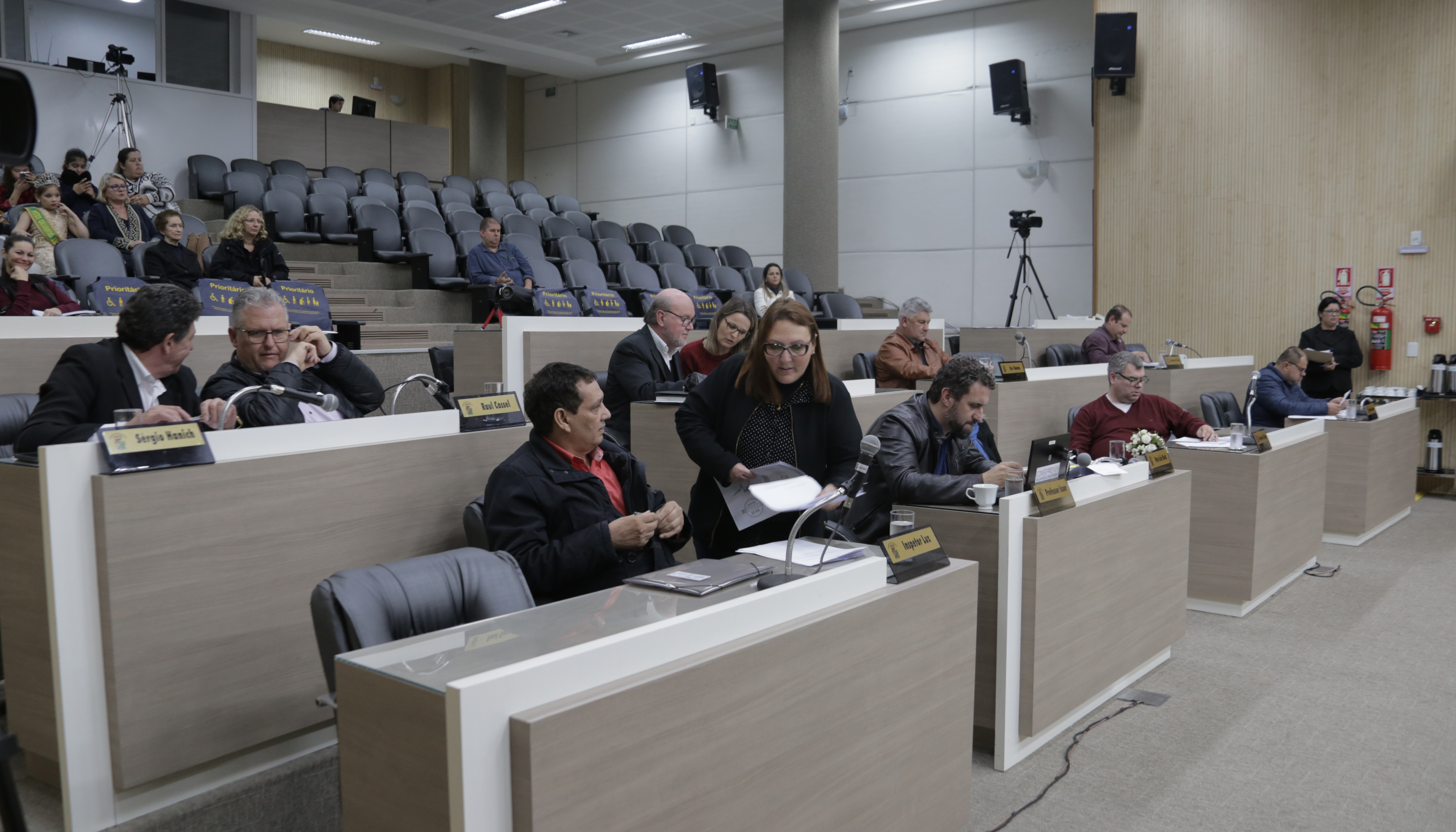 Aprovada concessão de prêmio de produtividade para agentes de leitura da Comusa