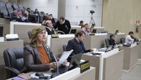 Aprovado projeto que autoriza Unidade de Controle Interno a fixar prazos para réplicas e correções