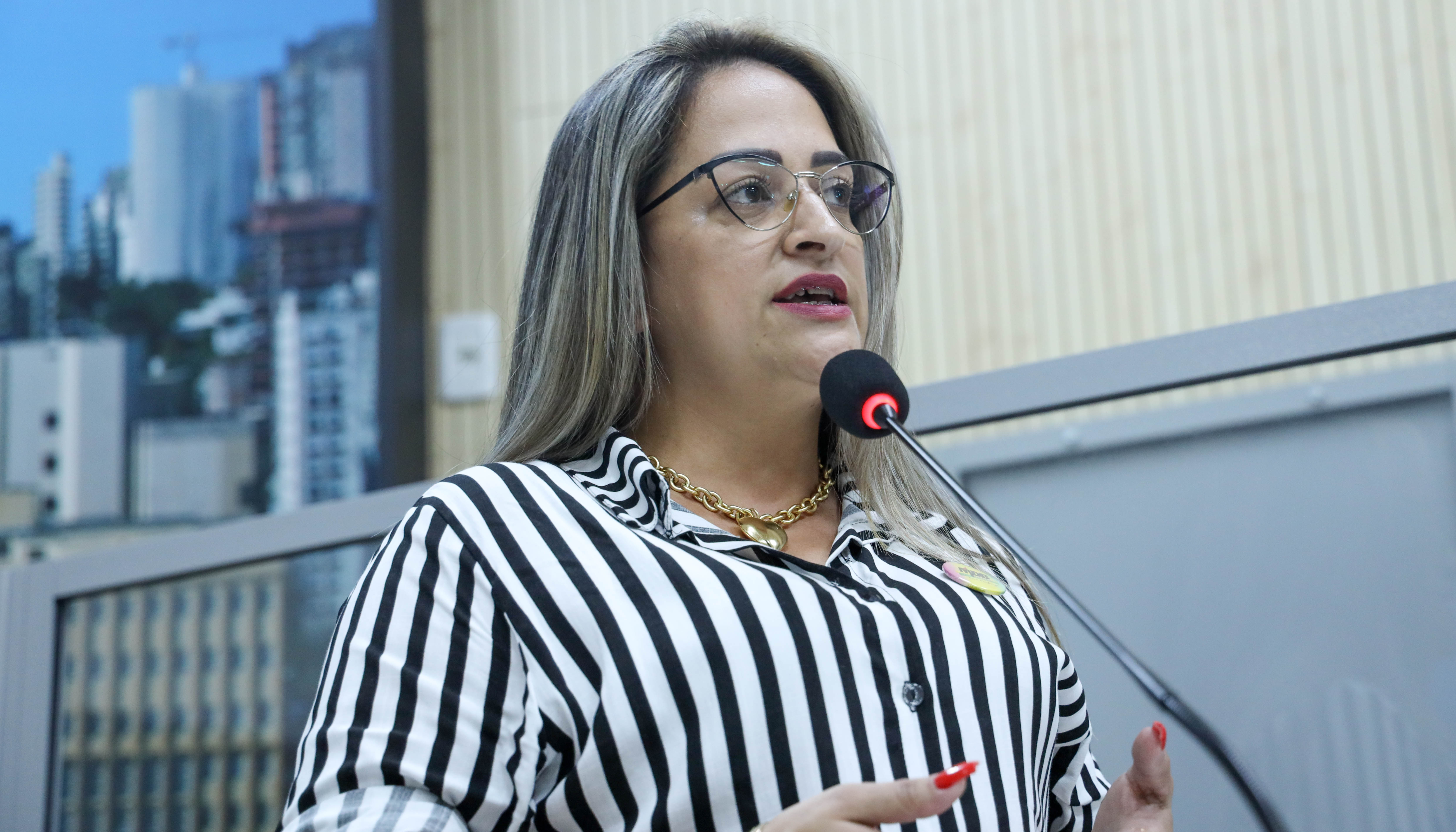 Aprovado projeto que cria rede de apoio a órfãos do feminicídio