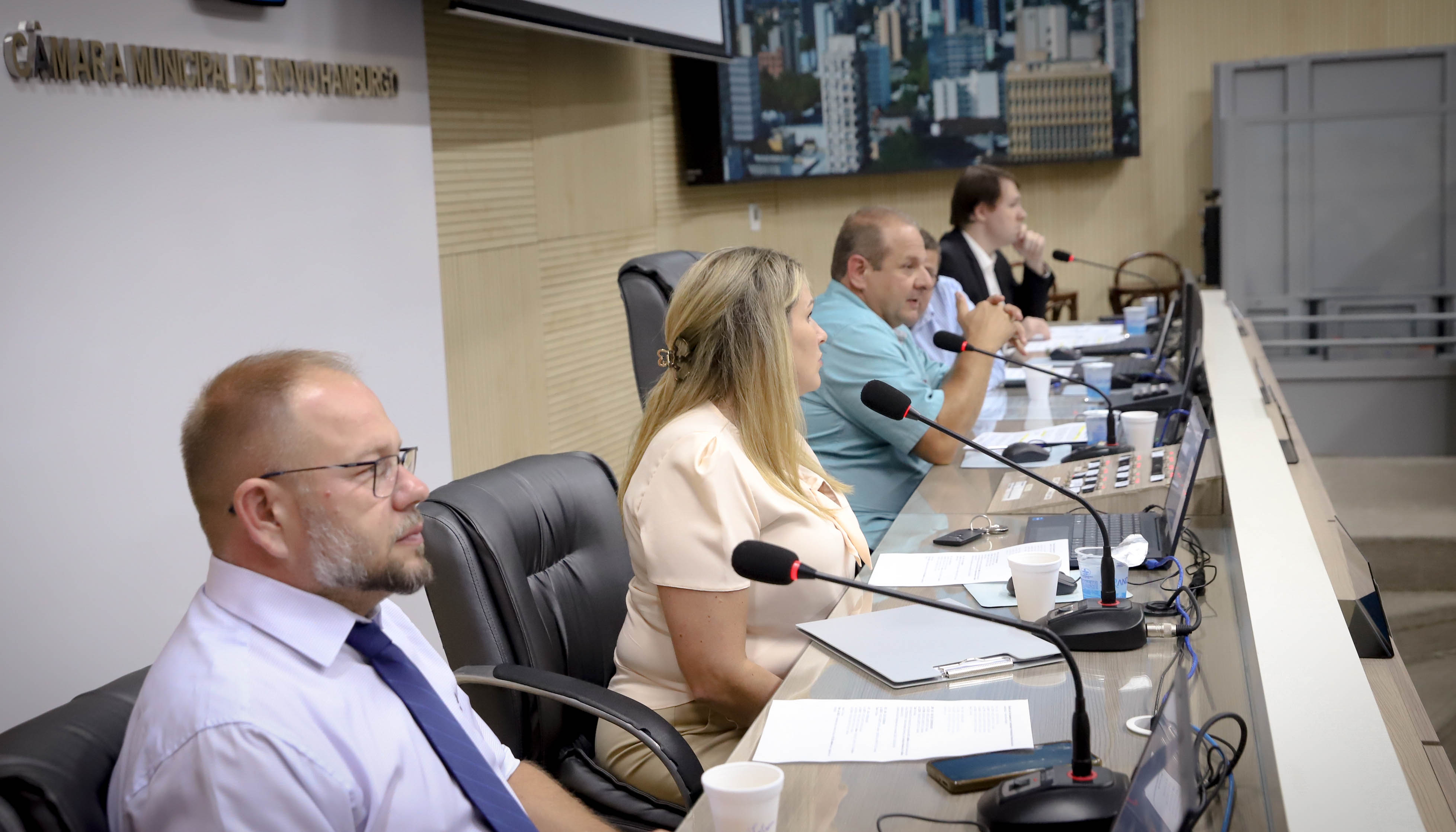 Aprovados ajustes na nova estrutura administrativa da Prefeitura