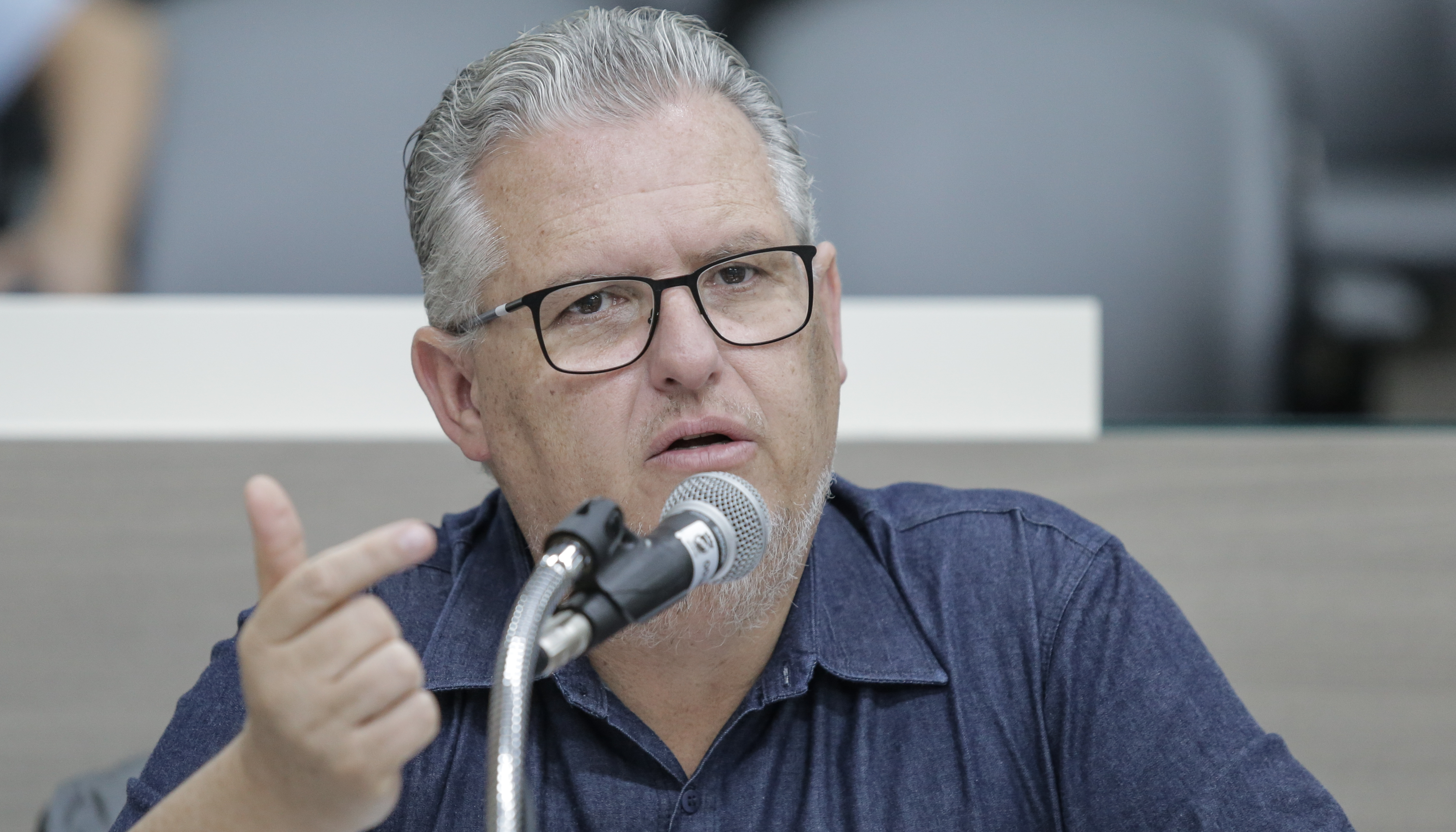 Bueiros em ruas e calçadas de Novo Hamburgo passarão a ser nivelados