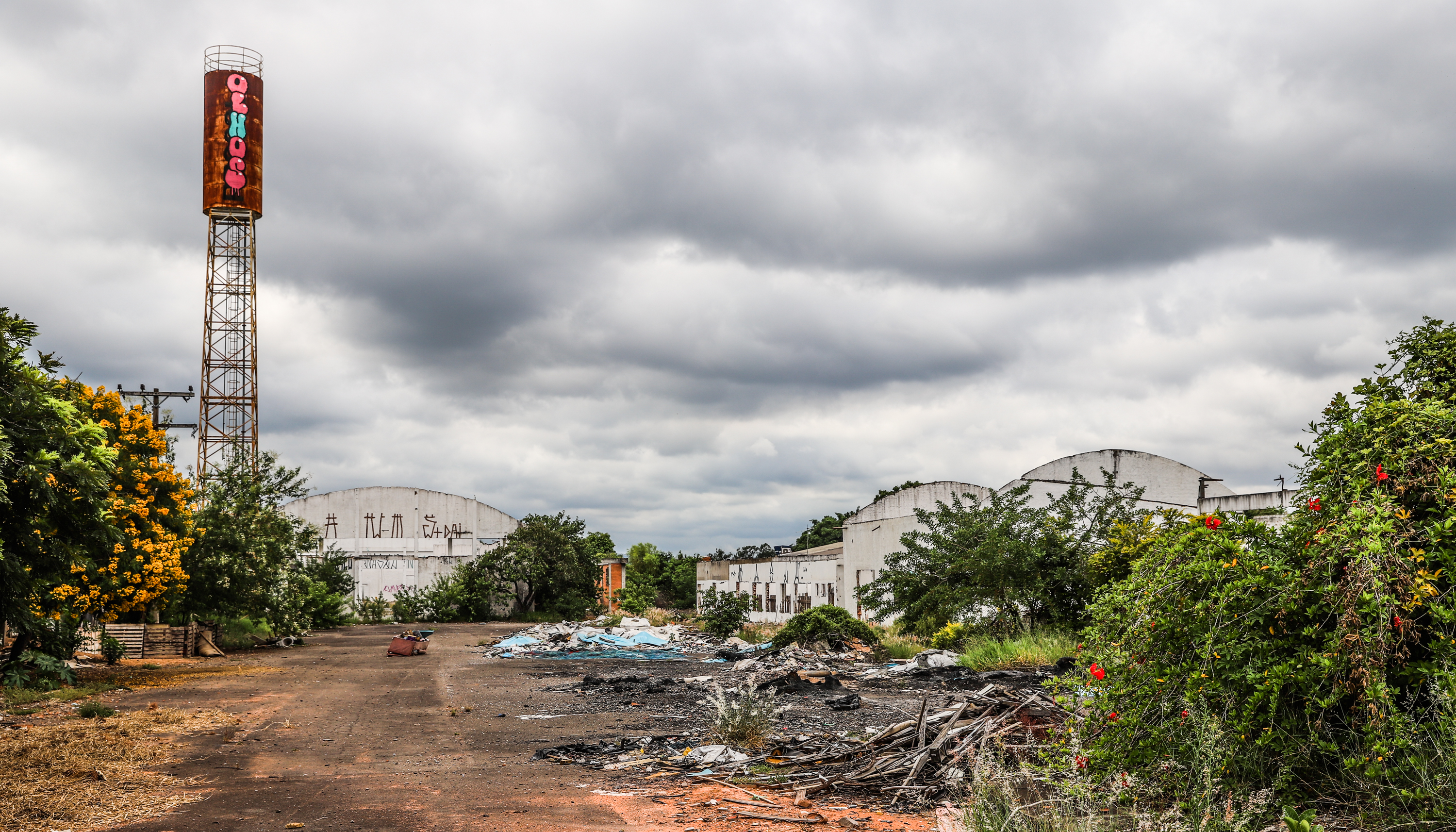 Caixa-d’água com risco de queda no bairro Canudos mobiliza Comissão de Direitos Humanos