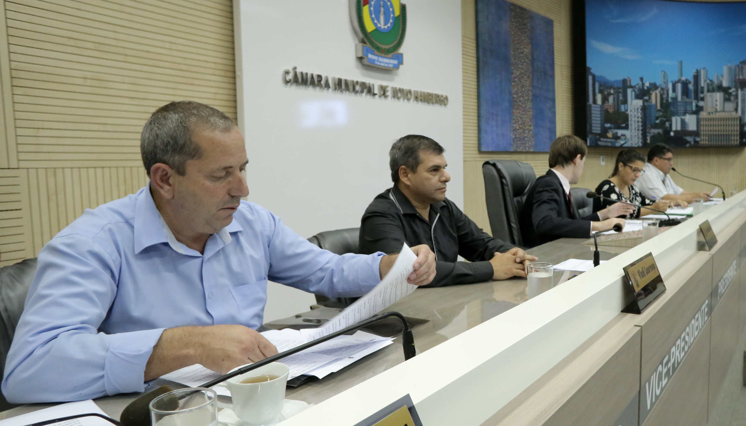 Câmara acolhe parecer do TCE-RS e aprova contas de 2010 da Prefeitura