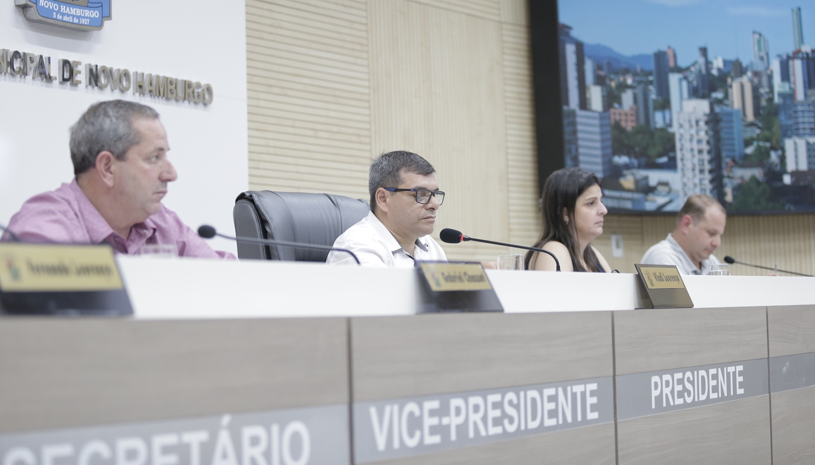 Câmara aprova devolução de bens inservíveis à Prefeitura