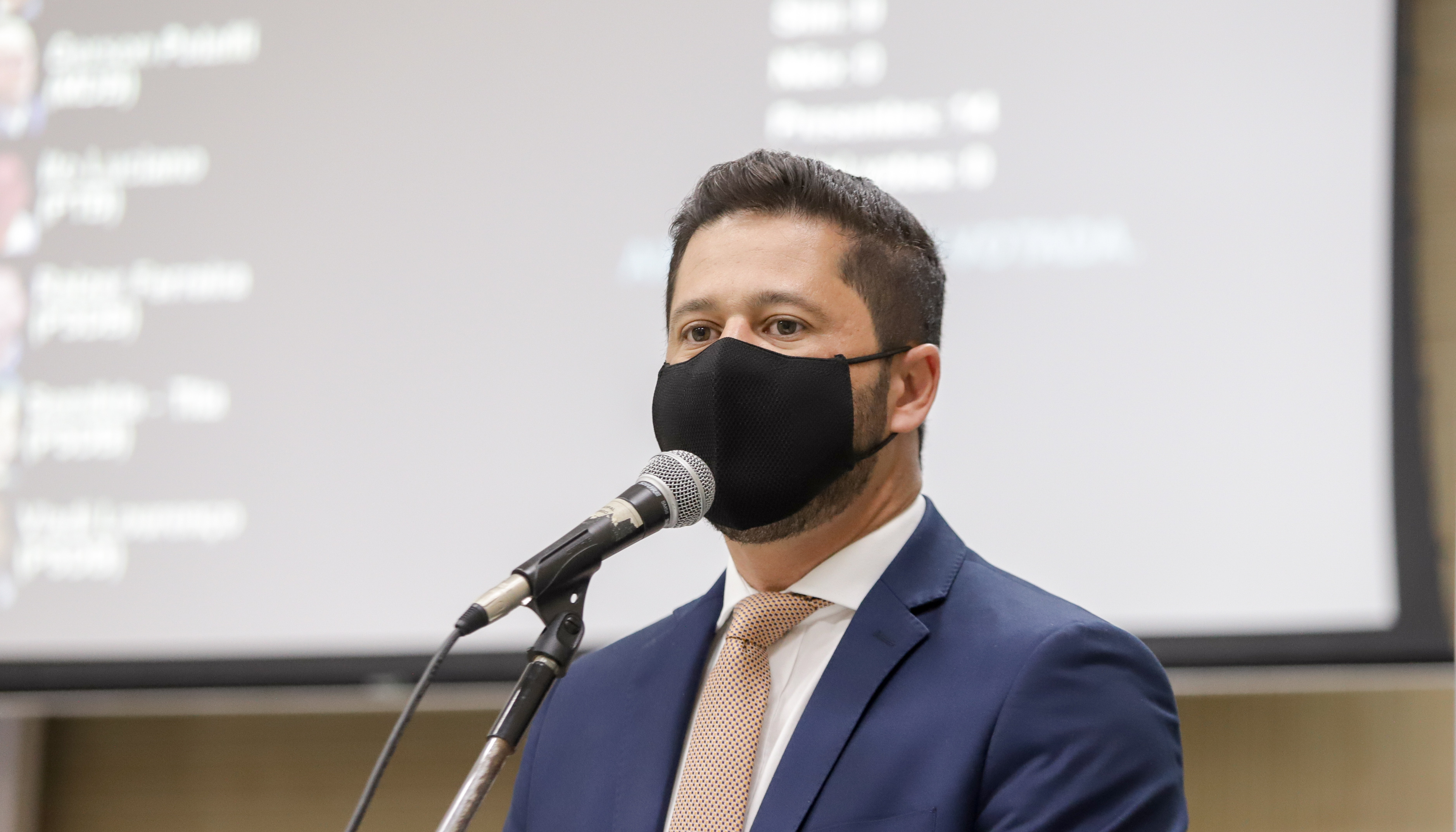 Câmara aprova projeto que prevê melhorias em rotatórias, pontes e escadarias pelo setor privado