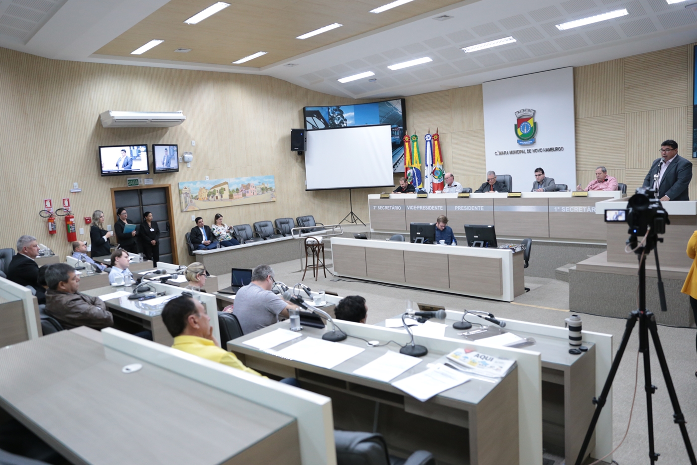 Câmara aprova subvenção e alunos da rede municipal participarão de feira científica em Minas Gerais